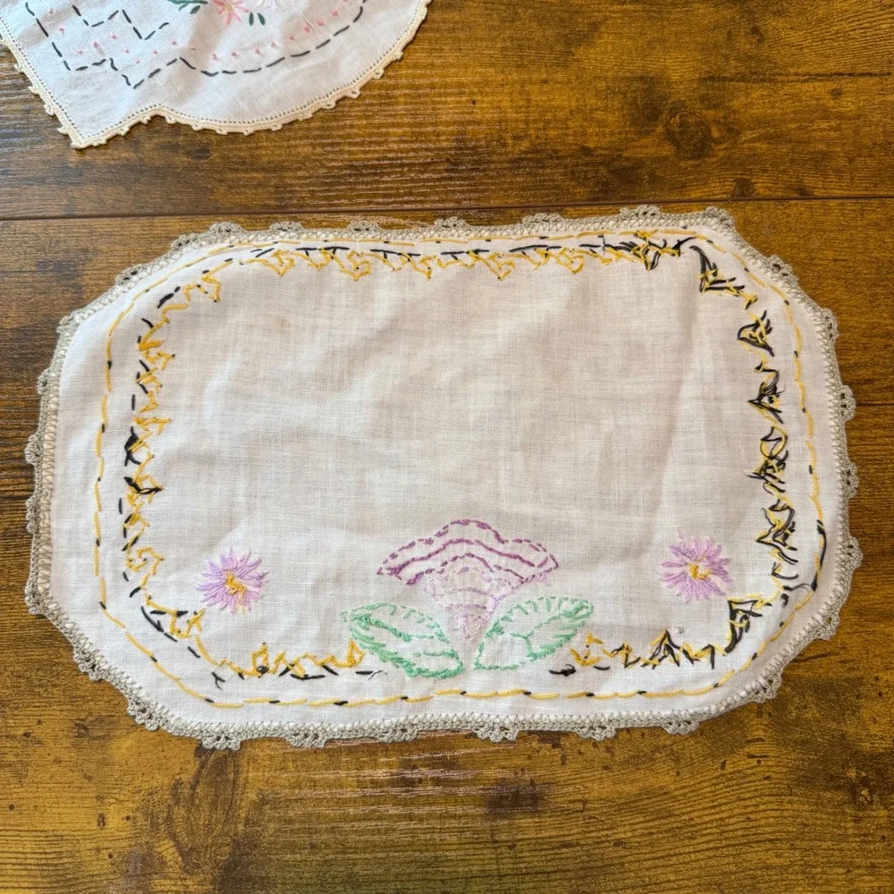2 Vtg Hand Embroidered Linen Doily Handkerchief Floral Crochet Lace Trim Cottage